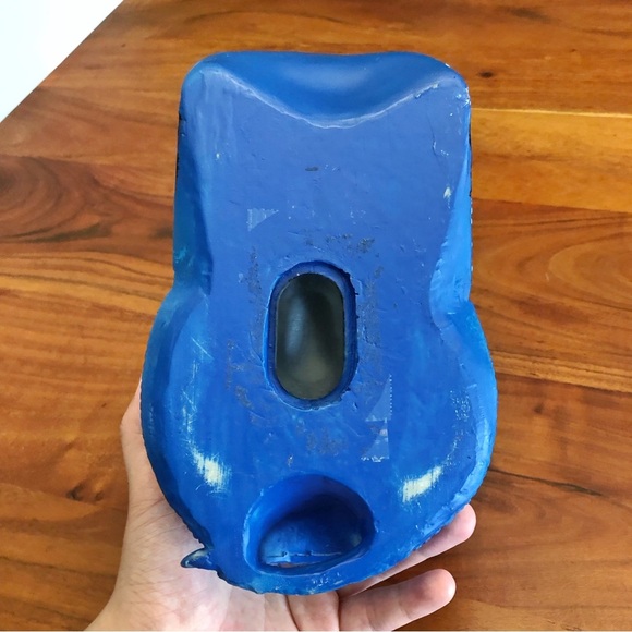 Vintage Rear F1 Car On Top Blue Cap with Black & White Checkered Coin Piggy Tank - Picture 7 of 12